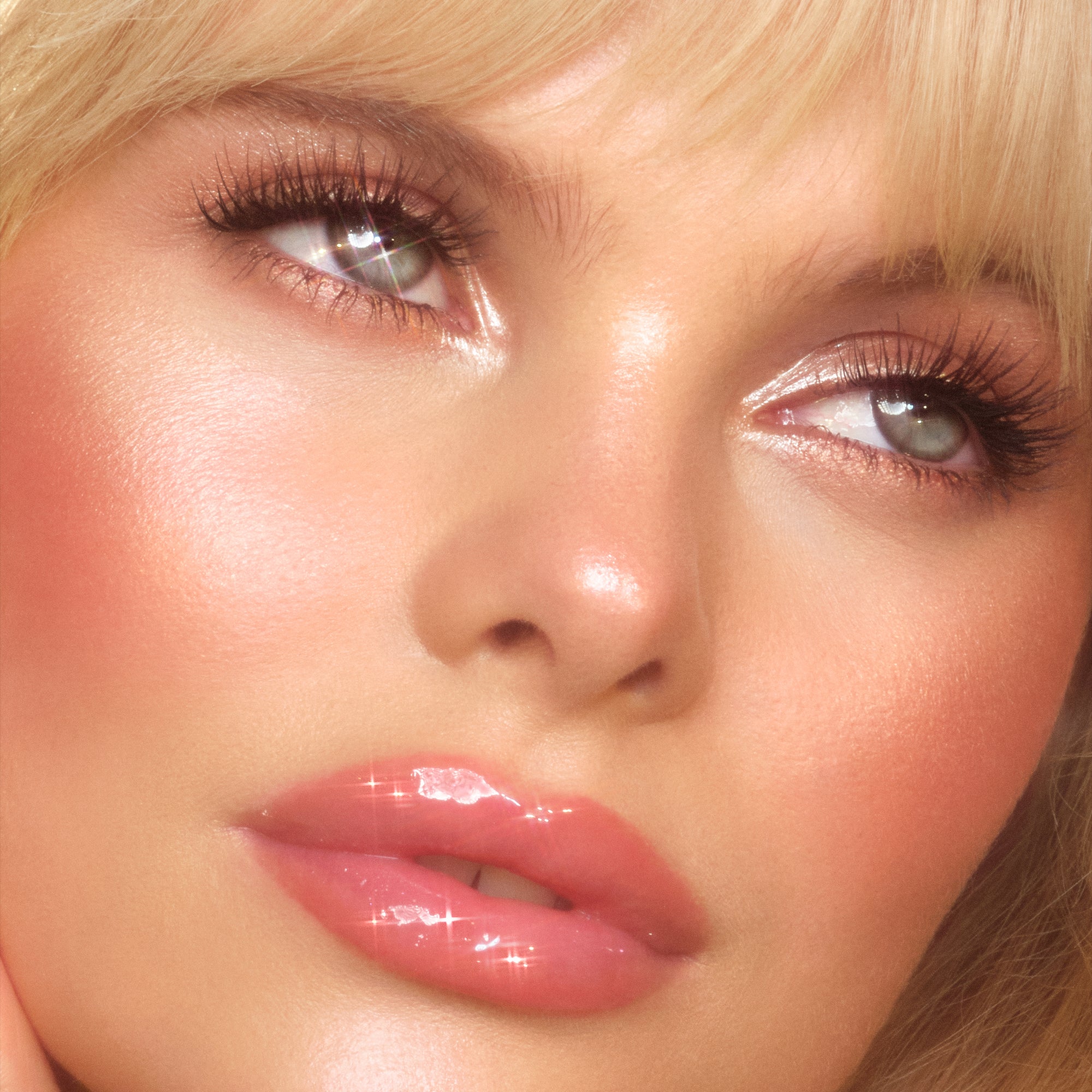 GLOSSY LIP DUO - FRESH PINK - View 5