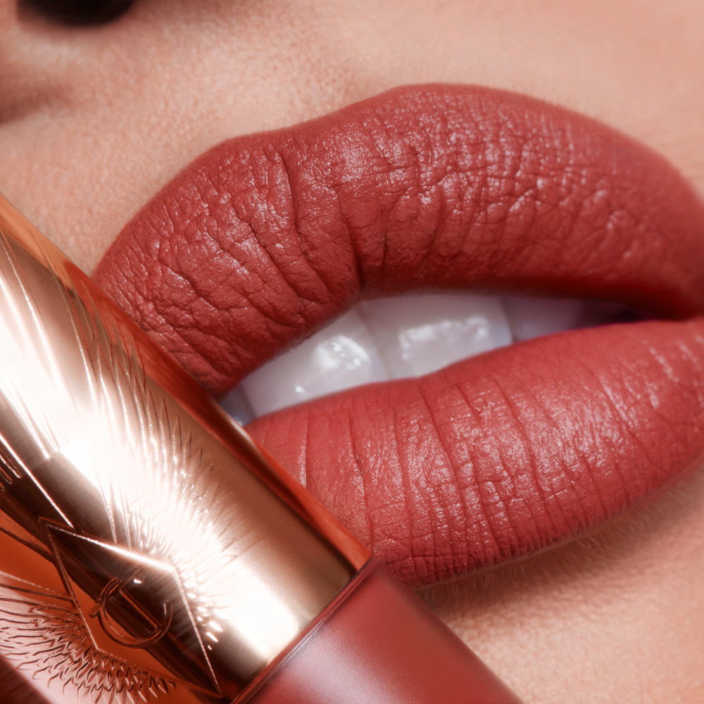 AIRBRUSH FLAWLESS LIP BLUR - WALK OF NO SHAME BLUR - View 2