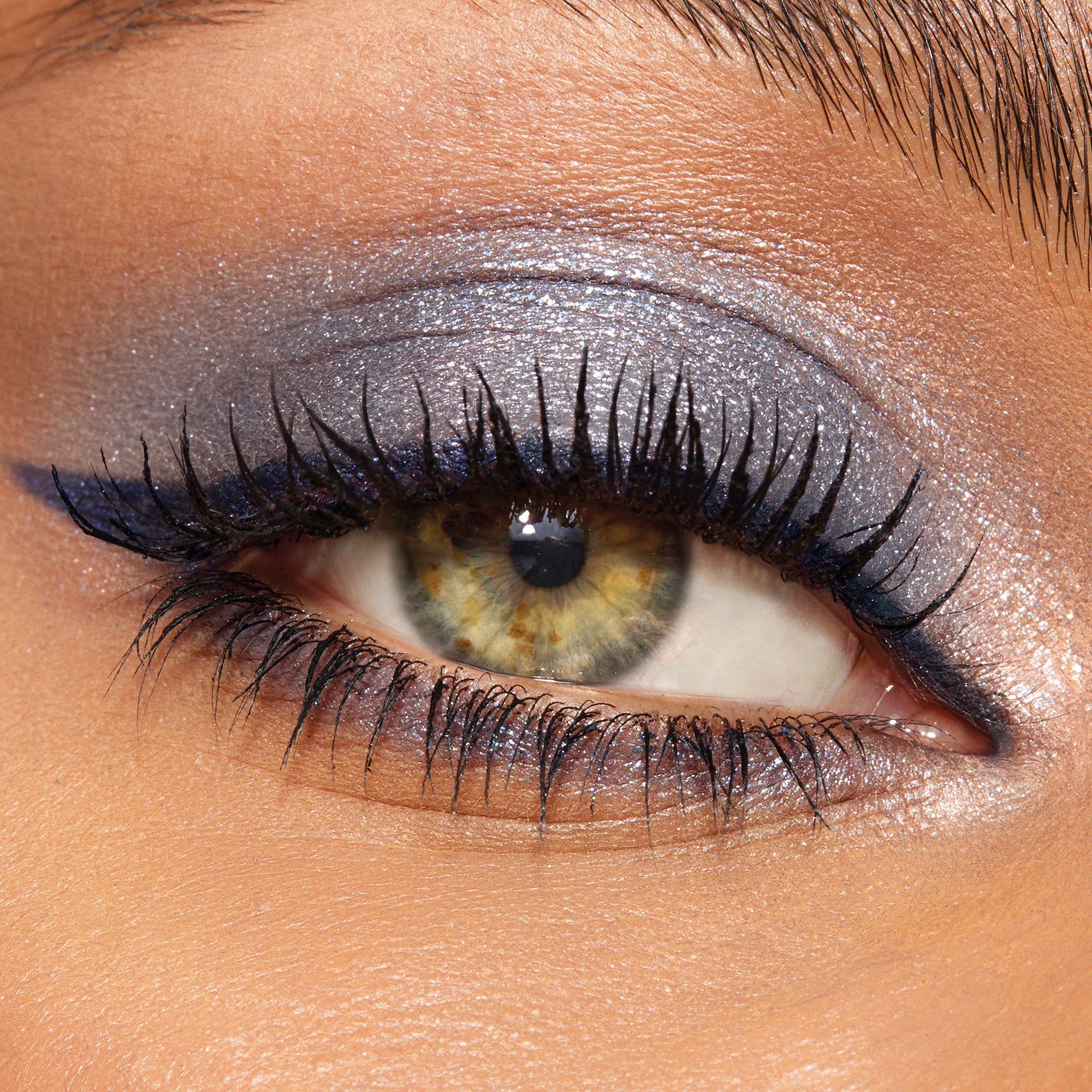 CHARLOTTE'S PALETTE OF BEAUTIFYING EYE TRENDS - DENIM DIMENSION - View 2