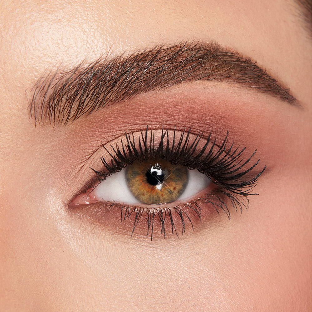PILLOW TALK BEAUTYVERSE LOVE PALETTE - LIMITED EDITION EYESHADOW PALETTE - View 4
