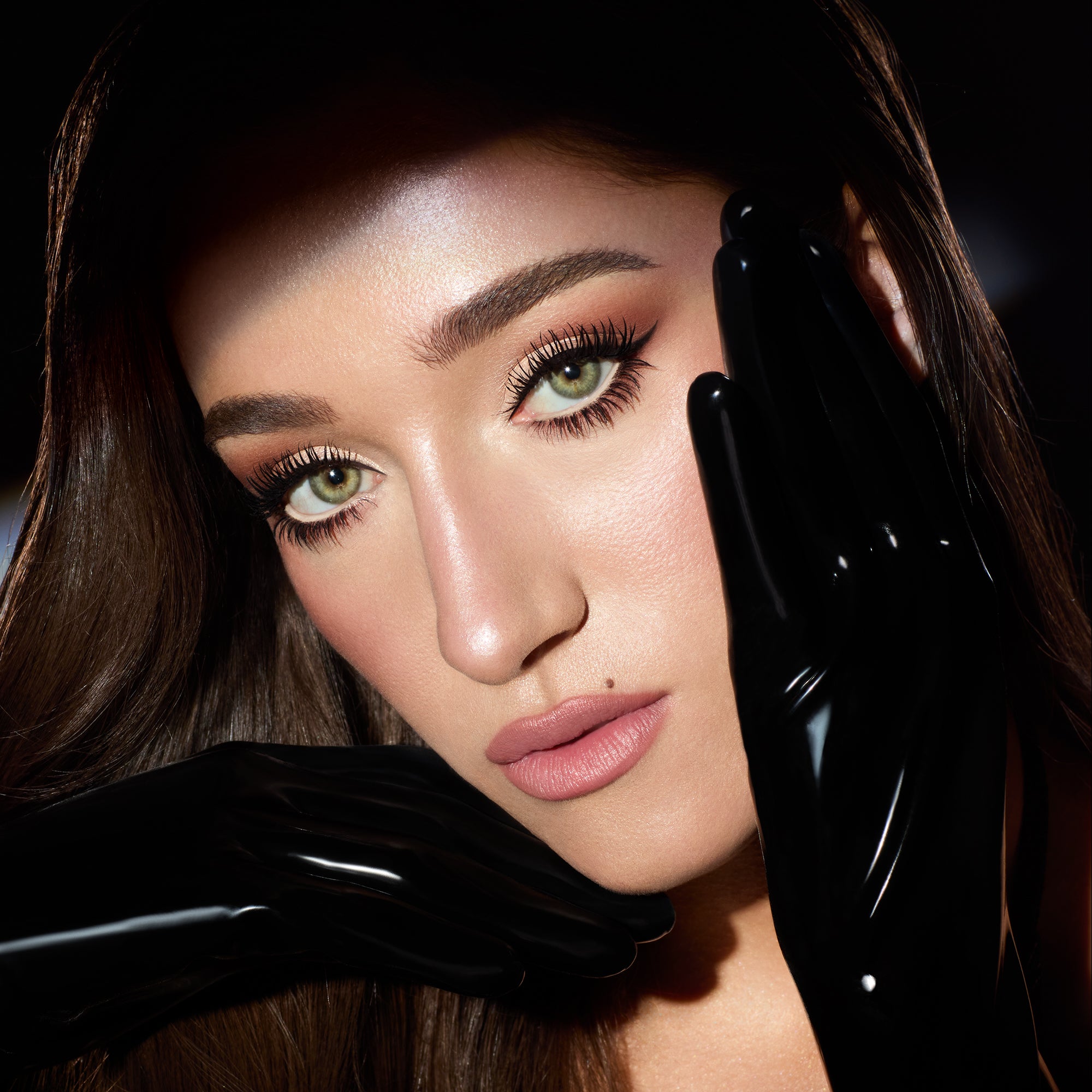 BIGGER, BRIGHTER, EXAGGER-EYES KIT - EYE KIT - View 2