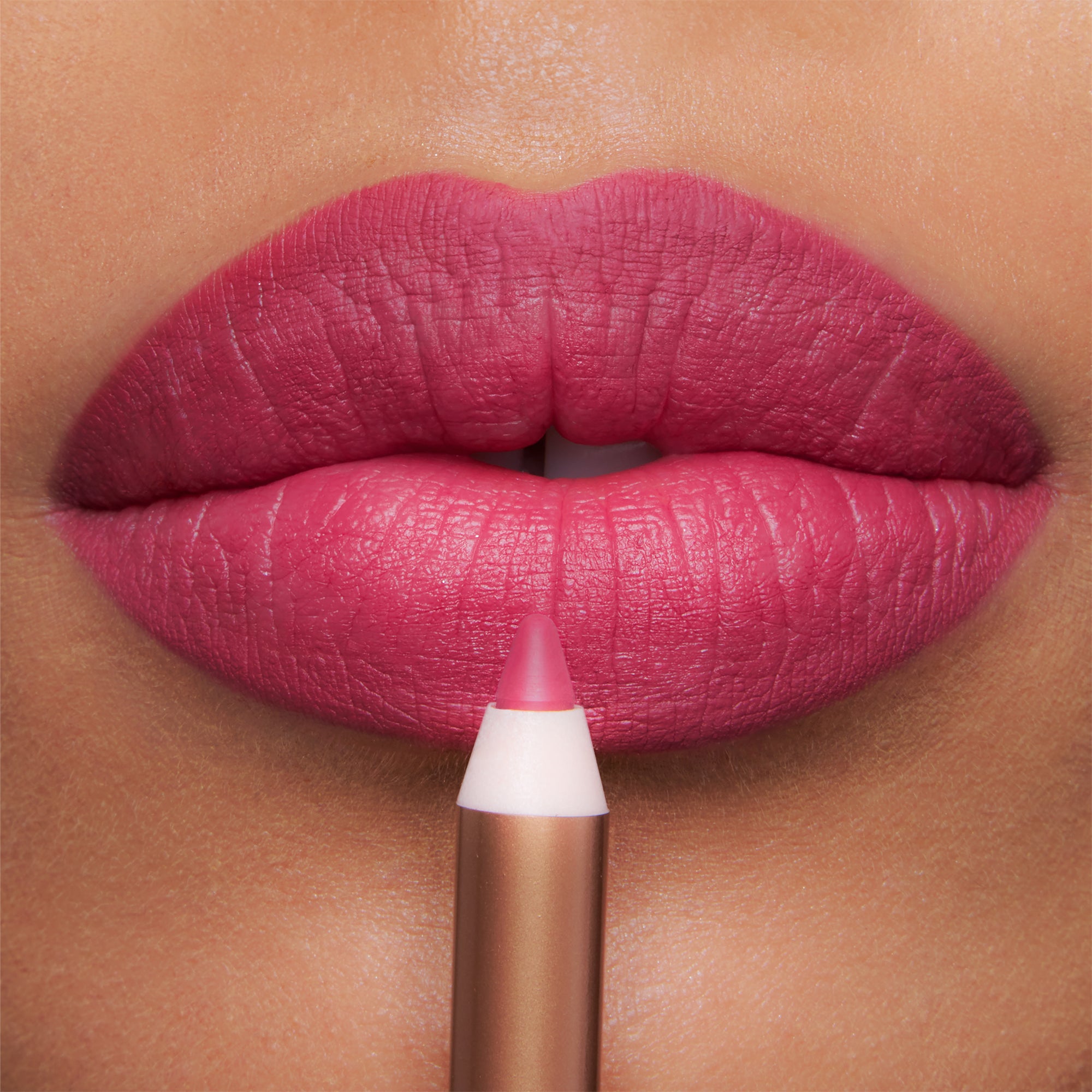 LIP CHEAT - THE QUEEN - View 4