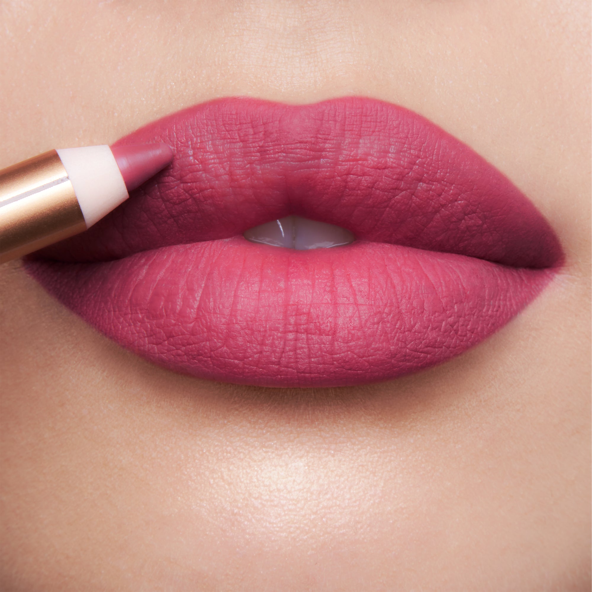 LIP CHEAT - THE QUEEN - View 5