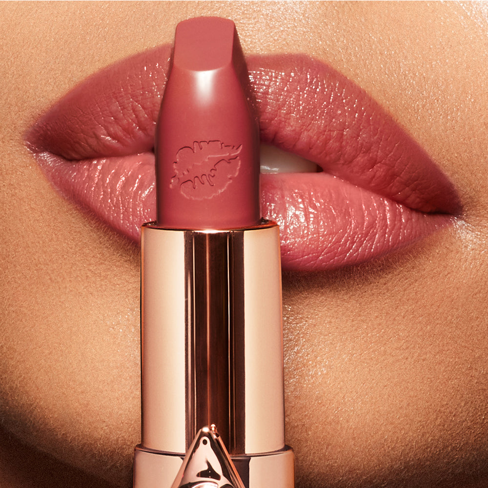 HOT LIPS 2 - GLOWING JEN - View 2