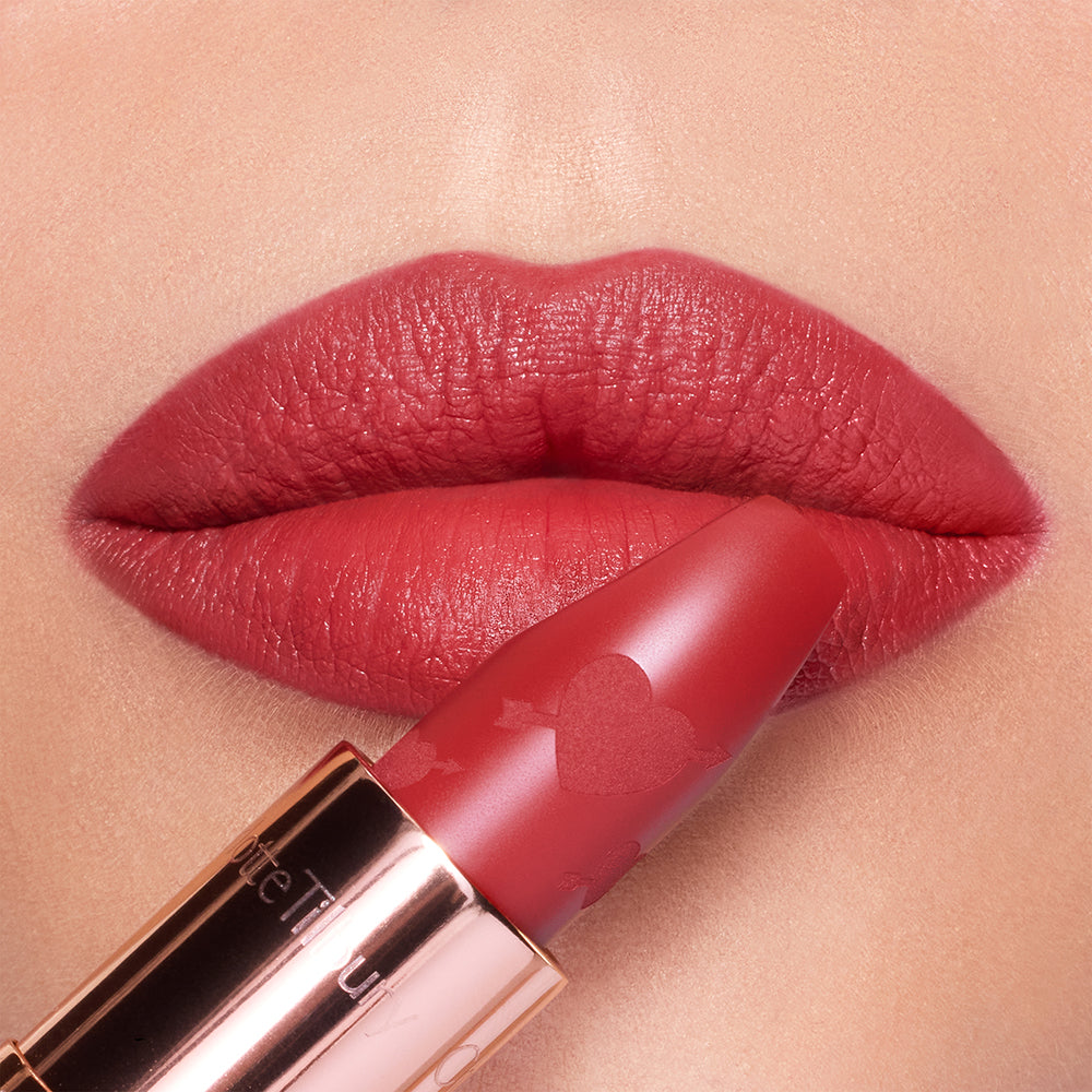 PILLOW TALK LOVE EFFECT LIPSTICK - MATTE REVOLUTION - LOVE TALK - View 2