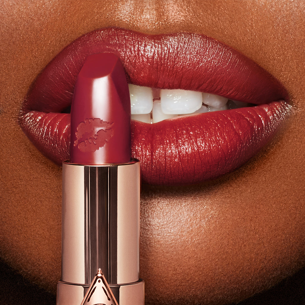 HOT LIPS 2 - VIVA LA VERGARA - View 3